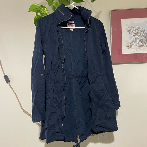 Water resistant light jacket - adjustable - Picture 2 of 6